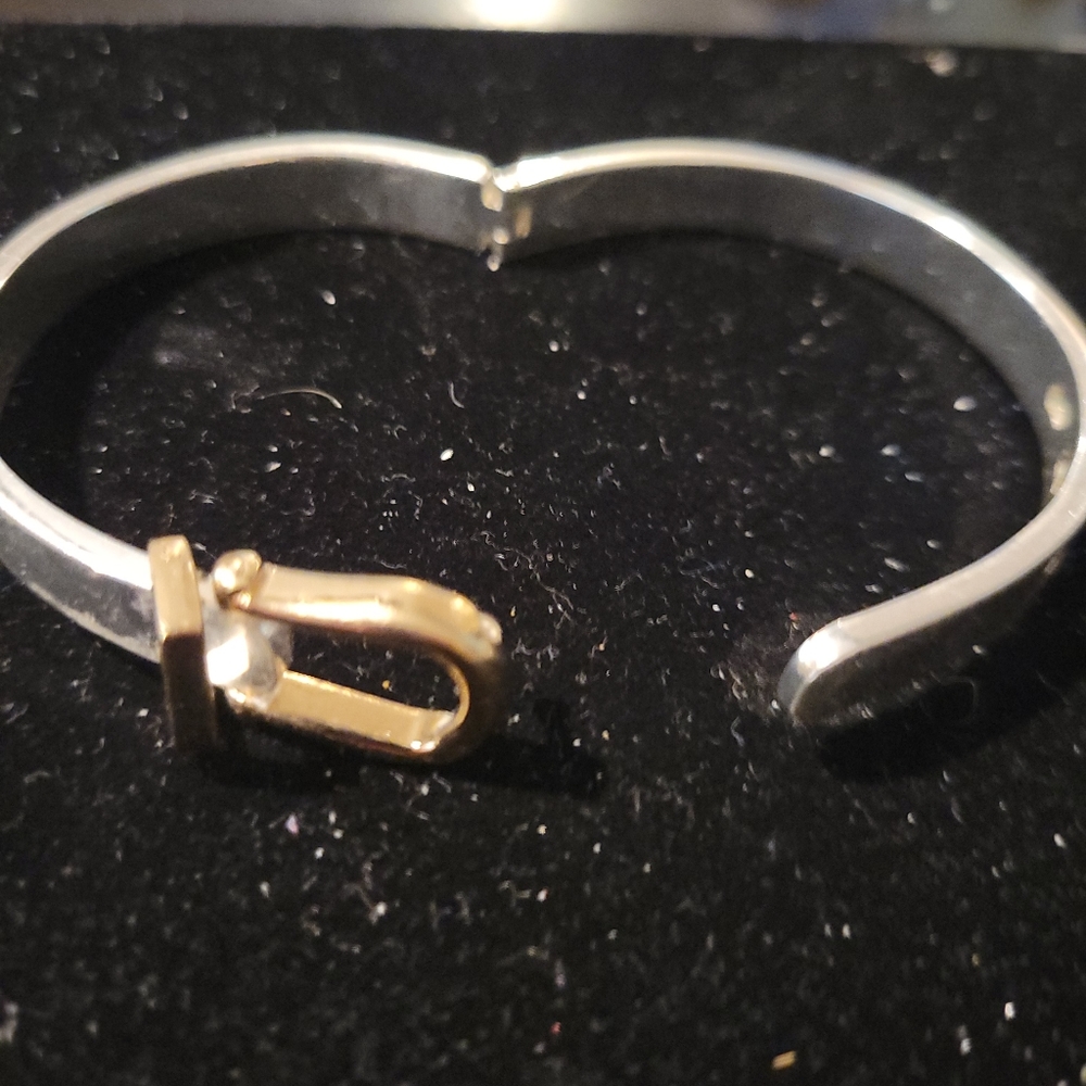 Bracelet - Picture 2 of 3